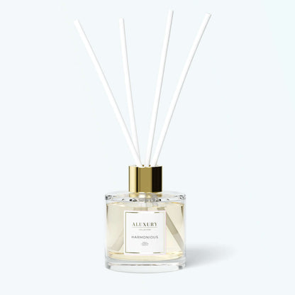 Harmonious glass luxury reed diffuser with white reeds by Aluxury