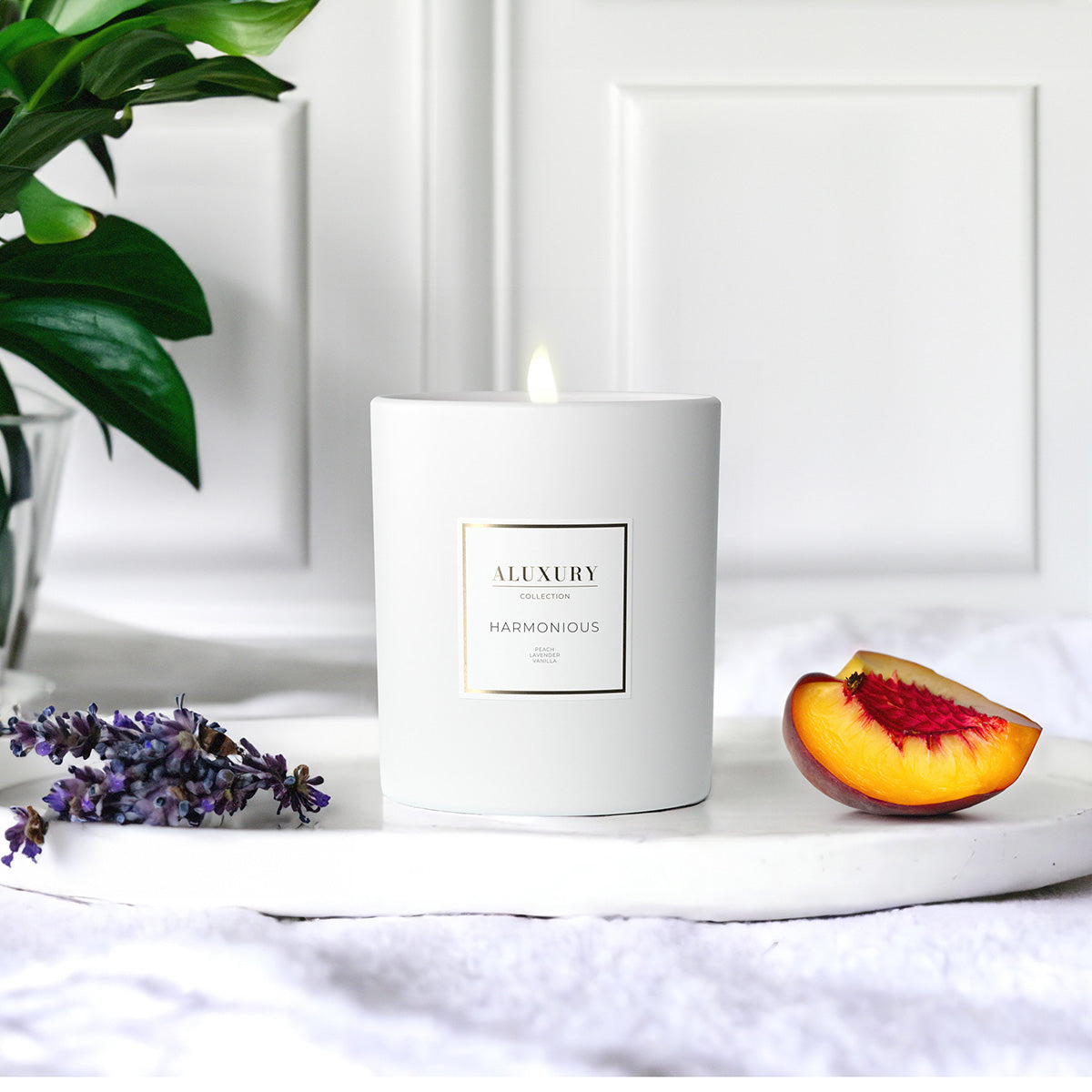 White Harmonious luxury candle made with essential oils by ALUXURY